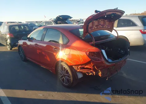 2023 Kia Forte Gt-Line z USA, uszkodzony, nr VIN 3KPF54ADXPE617220